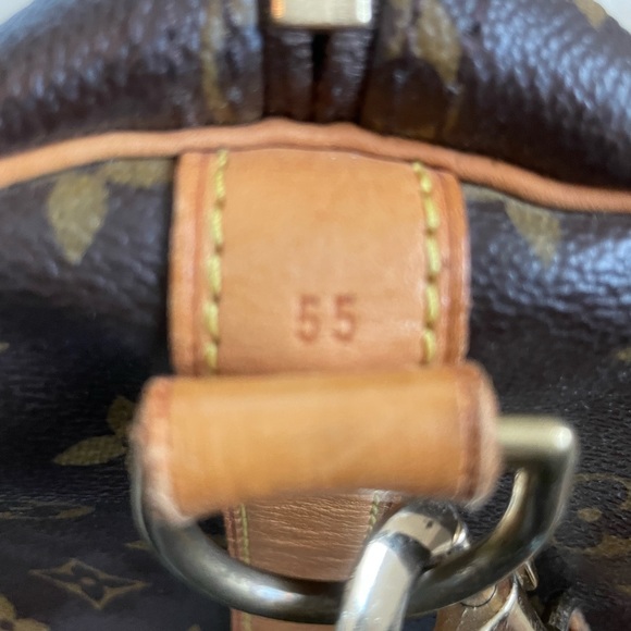 Authentic Louis Vuitton 55 Keepall Monogram Travel Duffle Bag - Picture 6 of 8